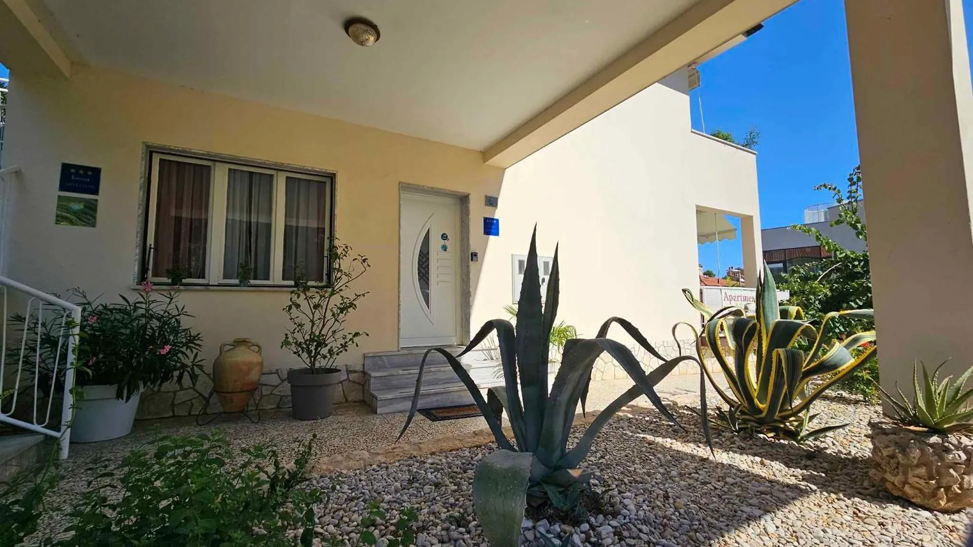 Apartments In Moscenicka Draga 34827