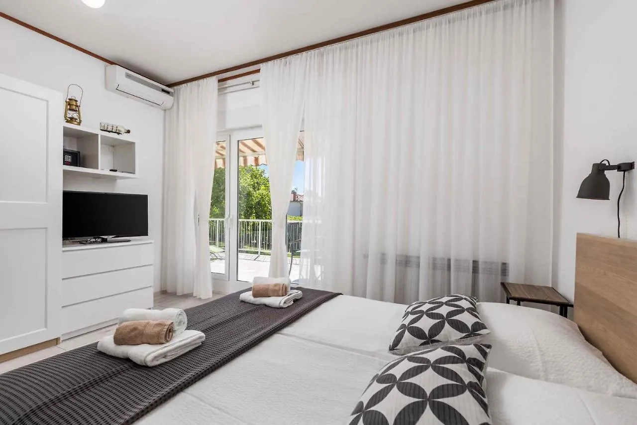 Apartments In Moscenicka Draga 34827 Croatia