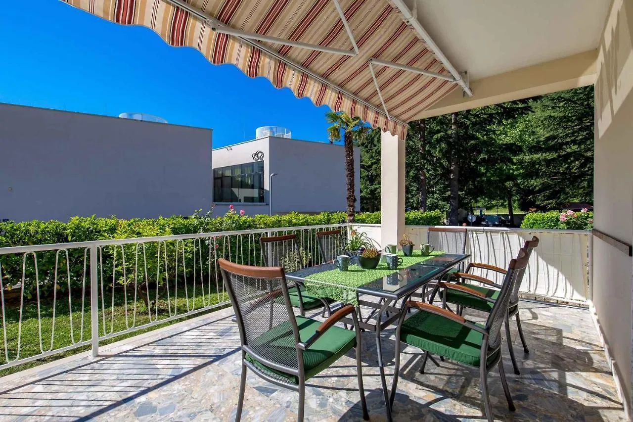 Apartments In Moscenicka Draga 34827