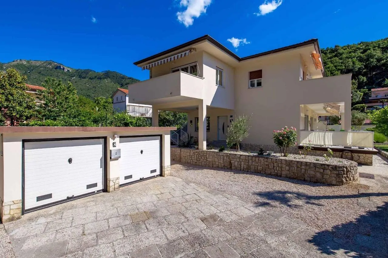 Apartments In Moscenicka Draga 34827 0*,