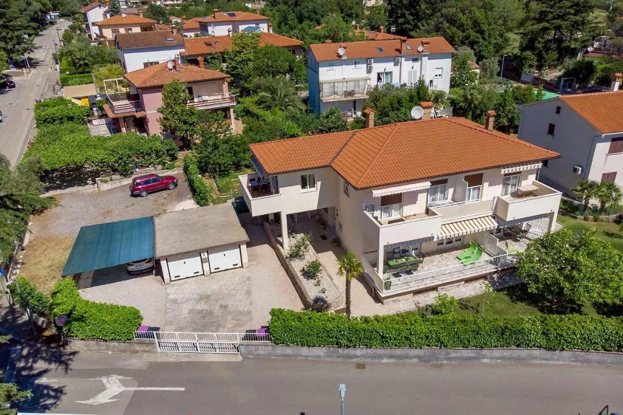 Apartments In Moscenicka Draga 34827