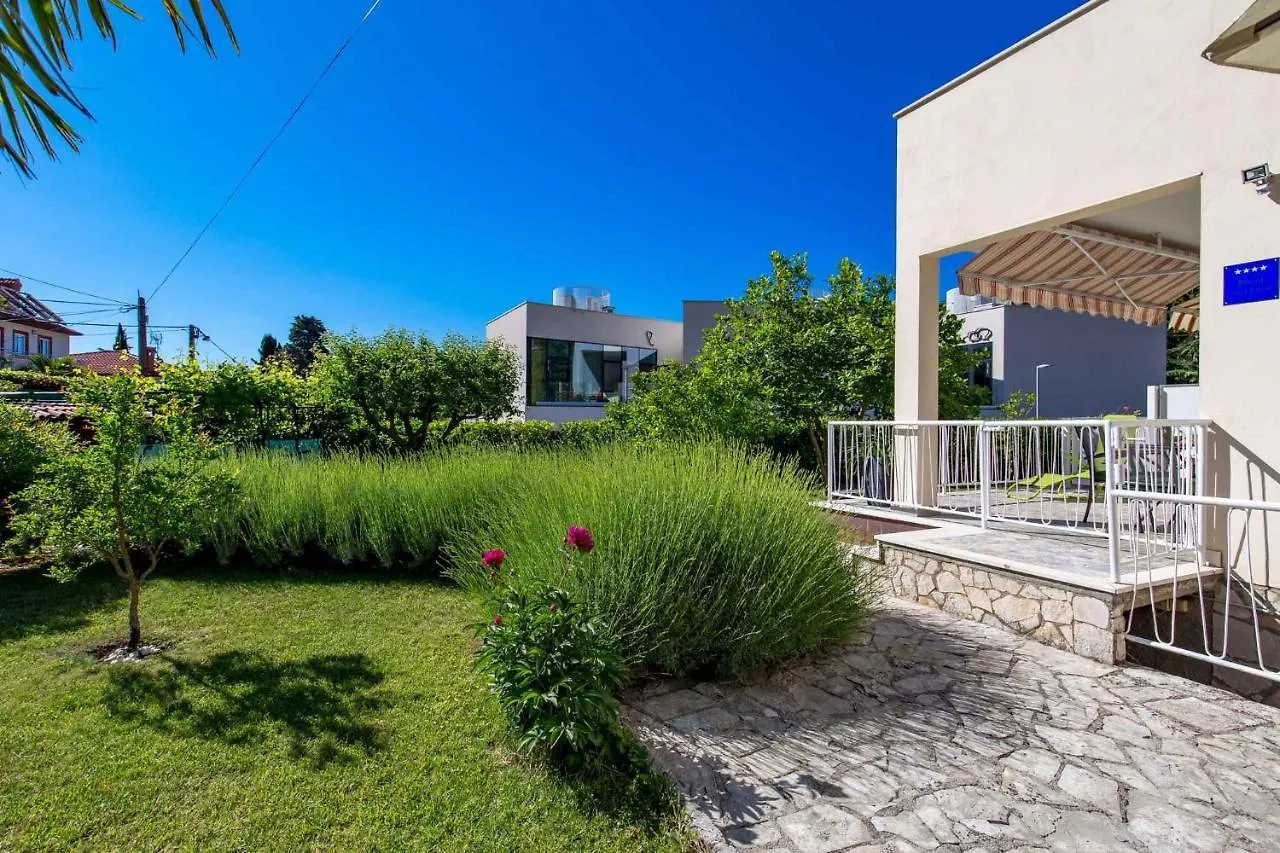 Apartments In Moscenicka Draga 34827 Croatia