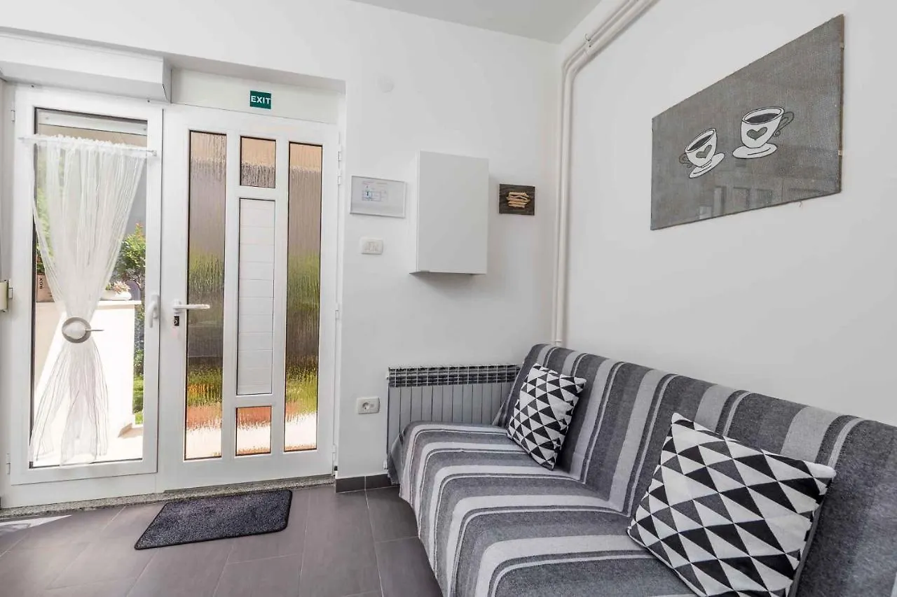 Apartments In Moscenicka Draga 34827